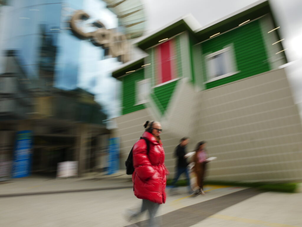 Street photography Cardiff slow shutter