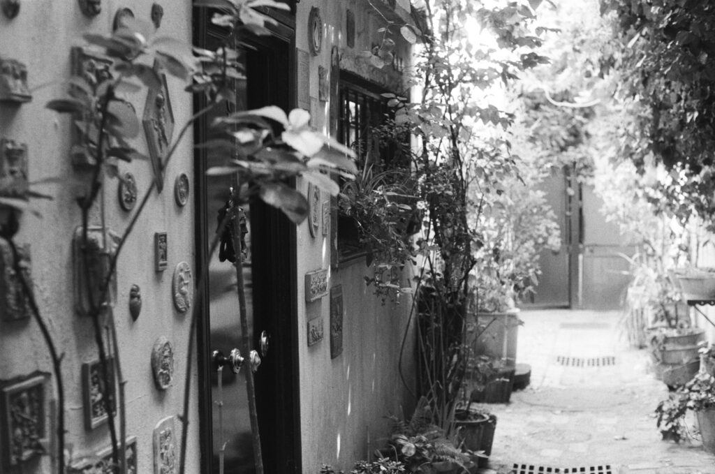 Impasse Poule, near rue des Vignobles, Paris