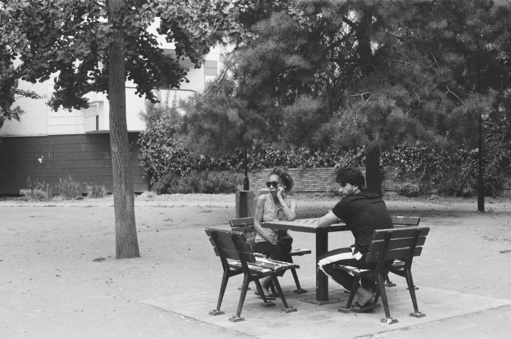 Square de la Place de la Réunion, Paris.
